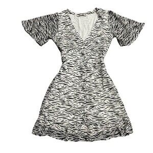 NWOT ABERCROMBIE & Fitch Sheer Chiffon Zebra Print Button Down Ruffle Mi…